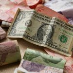 Nilai Dolar Turun! Apa Dampaknya bagi Pendidikan di Indonesia?